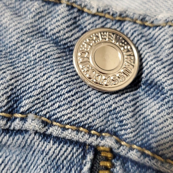 LEVIS - Picture 3 of 4